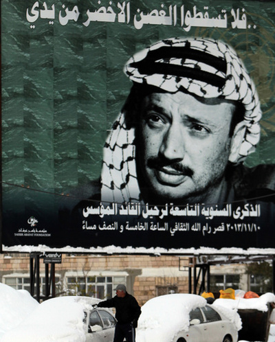 ロシア当局、「アラファト前議長は自然死」 スイスは異議