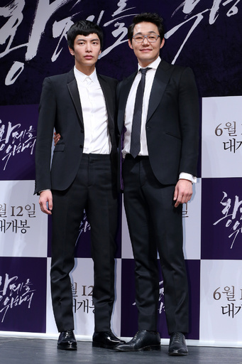 イ・ミンギ主演の映画『皇帝のために』、制作発表会開催