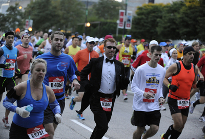 ケベデが男子の部制す、シカゴ・マラソン