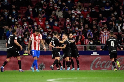 アトレティコが最下位に敗れ今季7敗目、4位再浮上ならず