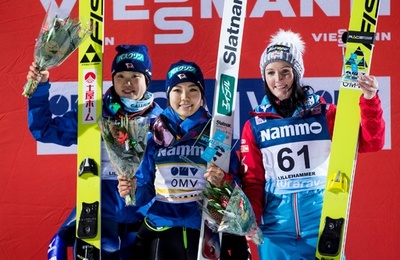 高梨と伊藤が2戦連続でワンツー、ジャンプW杯女子