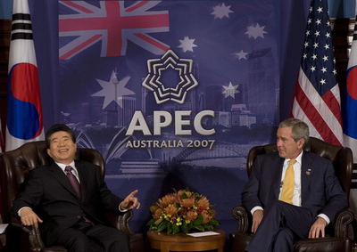 韓国大統領、「10月の南北会談の中心議題は平和条約」