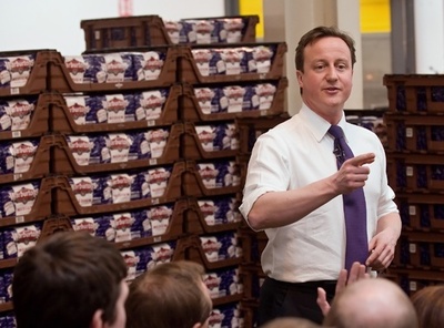 食パンの値段を知らない英首相、「パンは自分で焼く」