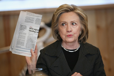 米裁判所、国務省にクリントン前長官のメール開示を命じる