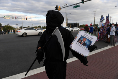 トランプ氏の死を願う投稿禁止、ツイッターの対応めぐり物議