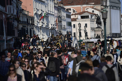ベネチア、7月から「訪問税」徴収へ 美観・安全の維持費に