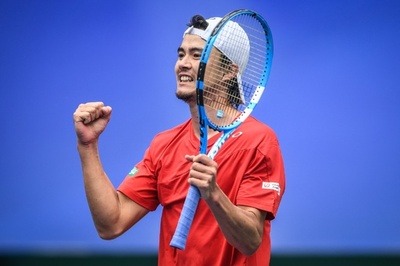 日本、デ杯予選R初日は中国と1勝1敗