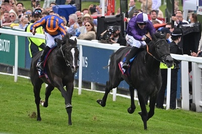 オーギュストロダンが英ダービーV レース中にはコース侵入で逮捕者も