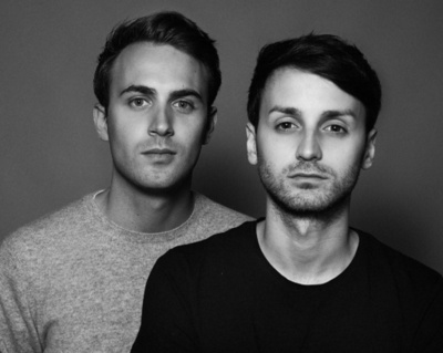 「クレージュ」新ディレクターは新進デザイナーデュオ