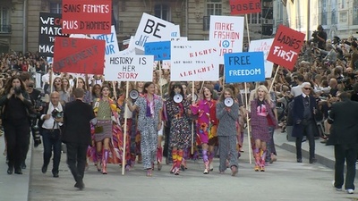 動画：カール・ラガーフェルドが語る「シャネル」15年春夏