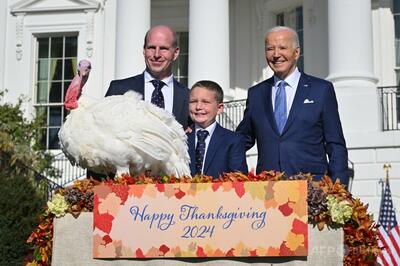 バイデン大統領、最後の七面鳥「恩赦」 国民に謝意