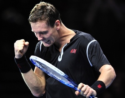 ベルディハ、フェレール下しベスト4に前進 ATPツアー・ファイナル