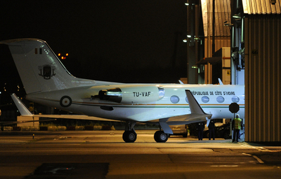 コートジボワール前大統領を国際刑事裁判所に移送、人道に対する罪