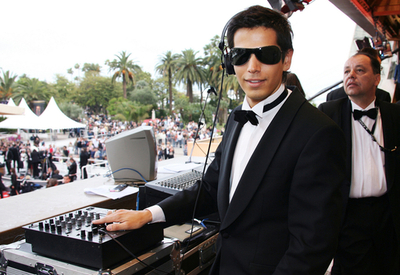 ＜第59回カンヌ国際映画祭＞仏DJ ミッシェル・カニトロ 映画祭を盛り上げる - フランス
