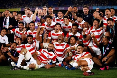 日本が歴史的なラグビーW杯8強、スコットランドを撃破