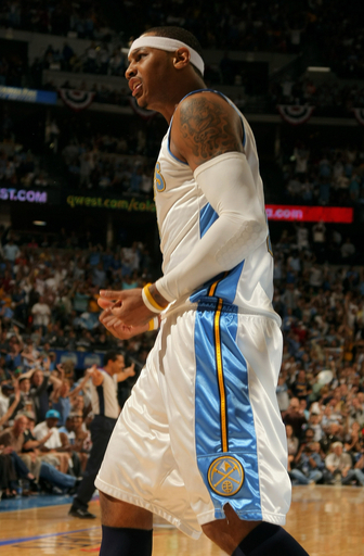 ナゲッツ マーベリックスを破りカンファレンス決勝へ、NBAプレーオフ