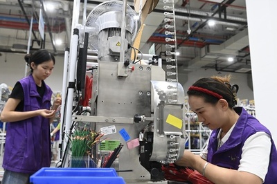 10月の中国製造業PMI、景気拡大領域に再び回復