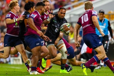 サンウルブズがレッズに敗戦、終盤は12人での戦いに