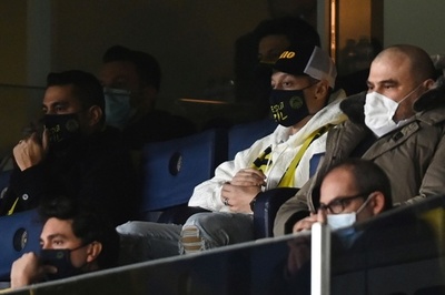 フェネルバフチェ移籍のエジル、新天地で試合観戦