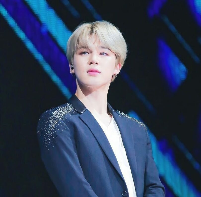(c)STARNEWS