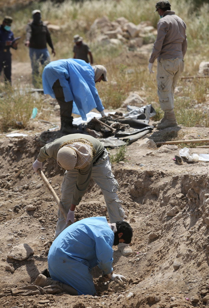 ティクリートで470人の遺体収容、ISが虐殺の兵士か イラク