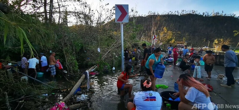 フィリピン台風、死者375人に