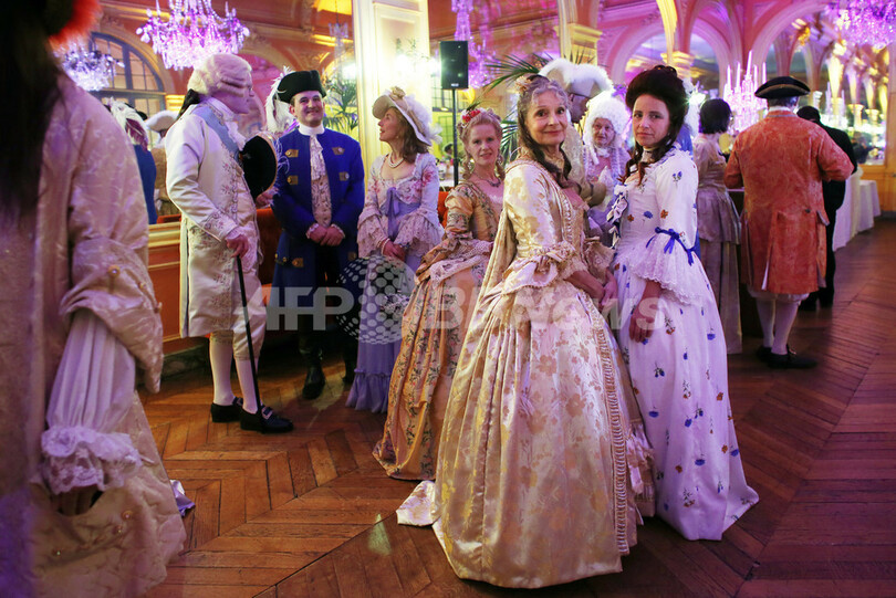 17世紀の舞踏会を丸ごと再現、仏ベルサイユ