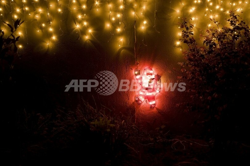 イブの夜空をサンタが駆けた 欧州北部で 光の玉 目撃相次ぐ 写真1枚 国際ニュース Afpbb News