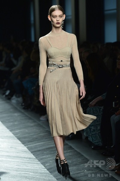 「ボッテガ・ヴェネタ」16/17年秋冬コレクション