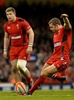 ラグビーシックスネーションズ（Six Nations Rugby 2014）第1週、ウェールズ対イタリア。ペナルティーキックから得点を決めるウェールズのリー・ハーフペニー（Leigh Halfpenny、2014年2月1日撮影）。(c)AFP/BEN STANSALL