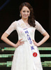 韓国・ソウル（Seoul）市内で4日、「2013ミス・コリア（Miss Korea）」の最終選考会が開かれ、大邱（Daegu）市のユ・イェビン（Yoo Ye-Pin）さん（22）が今年の韓国代表に選ばれた。写真は、今年の韓国代表に選ばれたユ・イェビンさん（2013年6月4日撮影）。(c)STARNEWS