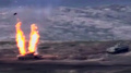 アルメニア人の分離独立派とアゼルバイジャン軍の戦闘で破壊されたアゼルバイジャン軍の戦車とされる映像の抜粋。アルメニア国防省の公式ウェブサイトより（2020年9月27日撮影）。(c)AFP PHOTO / Armenian Defence Ministry