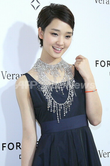 フォーエバーマークダイヤ六角形ペンダント70cmロングネックレス