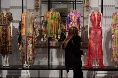 伊ファッションの歴史を振り返る展覧会ミラノで開幕