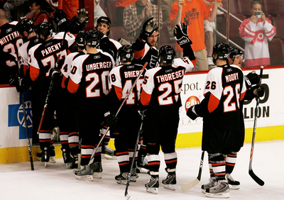 フライヤーズ ペンギンズとの第4戦を制し1勝3敗に