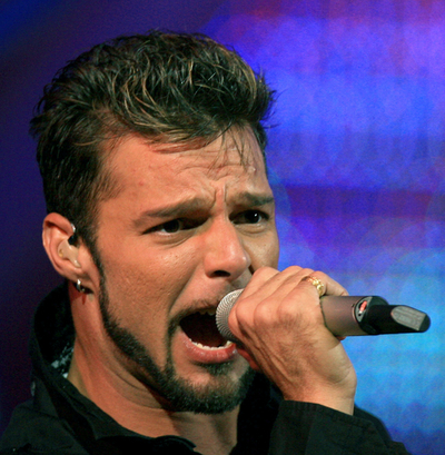 リッキー・マーティン、同性愛者であることを告白