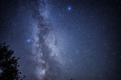 天の川銀河最大の恒星ブラックホール発見 質量は太陽の33倍