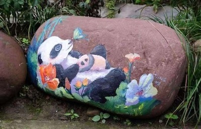 中国のグラフィティアーティスト 目標は「雅安市内にパンダ1000頭を描くこと」 