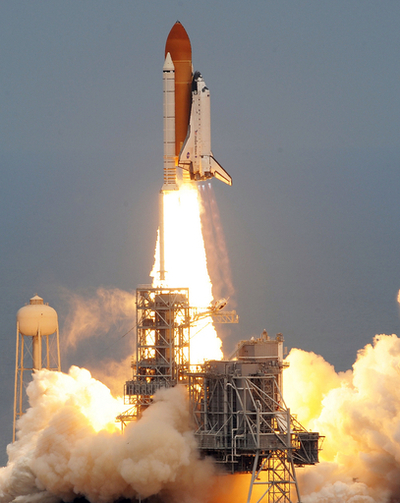 中国の衛星破壊による宇宙ゴミ、アトランティスのそばを通過 回避は不要