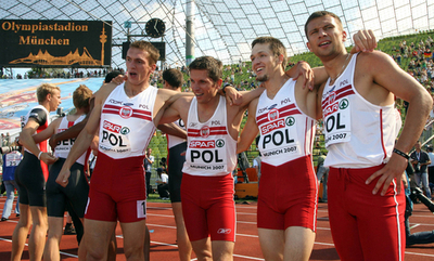 ポーランド 男子4x400メートルリレーを制す