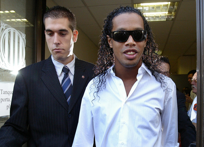 ロナウジーニョ スペイン市民権取得へ