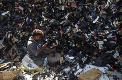 【今日の1枚】再び足元へ…大切に分解