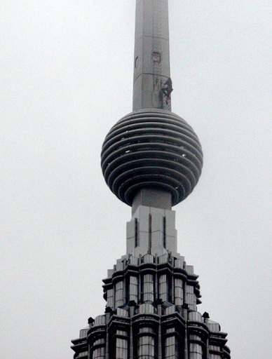 「フランスのスパイダーマン」、マレーシア一の高層タワー制覇