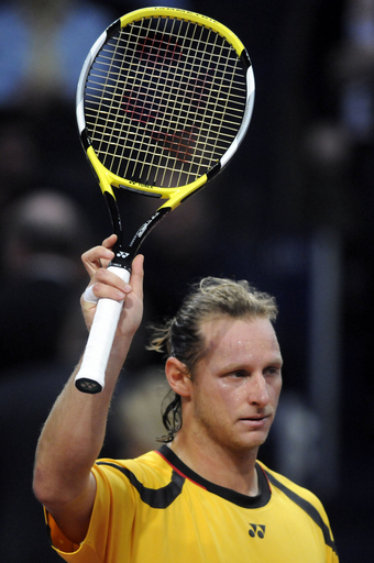 ナルバンディアン デルポトロ下し決勝進出