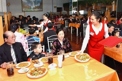 韓国のヒットソング、北朝鮮で将軍様を称える替え歌に