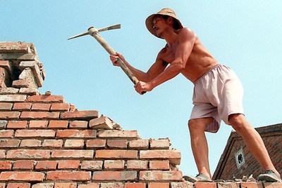 つるはしで両親含む19人を殺害した男、全面的に罪認める 中国