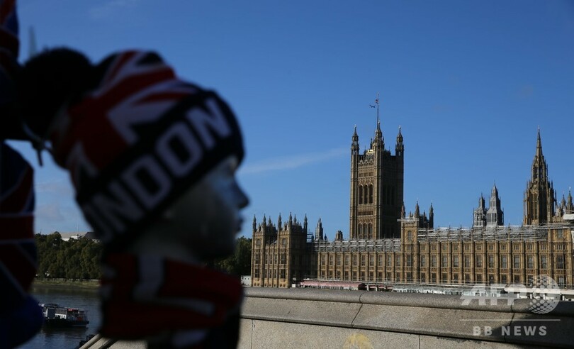 英国で37年ぶりに土曜議会、EU離脱案を採決へ