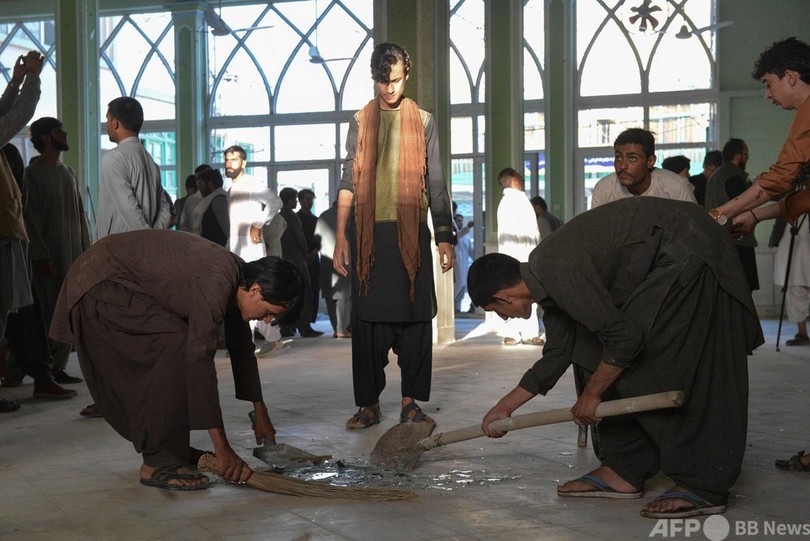 アフガン南部モスク自爆攻撃、IS分派が犯行声明