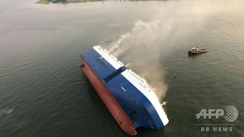 韓国の自動車運搬船が転覆、取り残された4人を救助 米ジョージア州沖