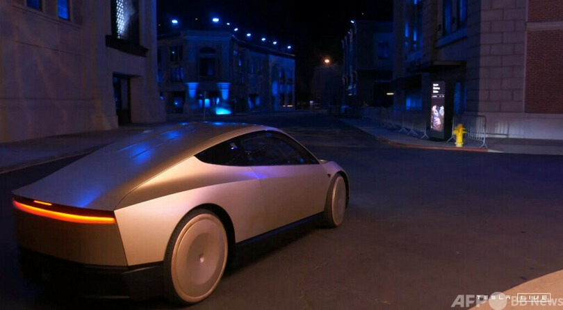 テスラ、自動運転ロボタクシー発表 27年までに実現へ